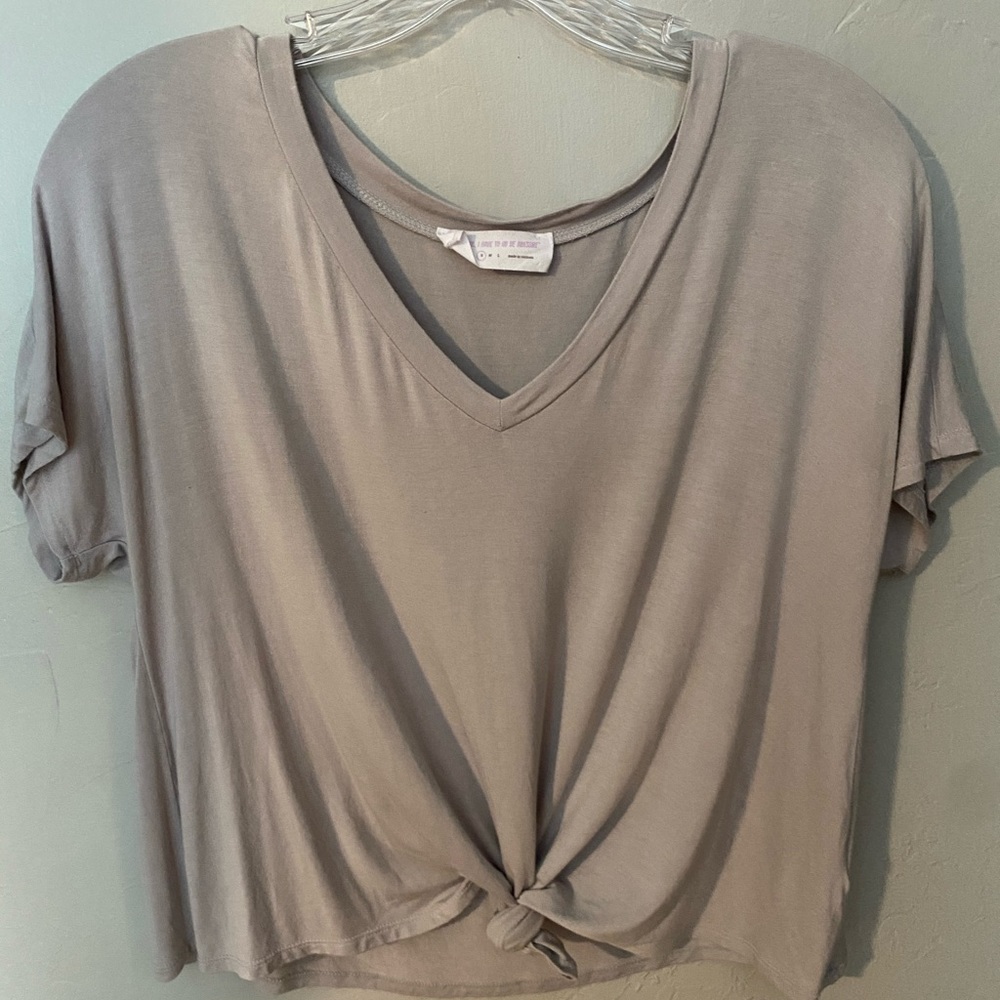 cute purple/gray top